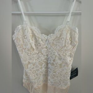 NWT Lulus Lace Bodysuit Cream Stappy Lace Overlay Romantic Snap Lined